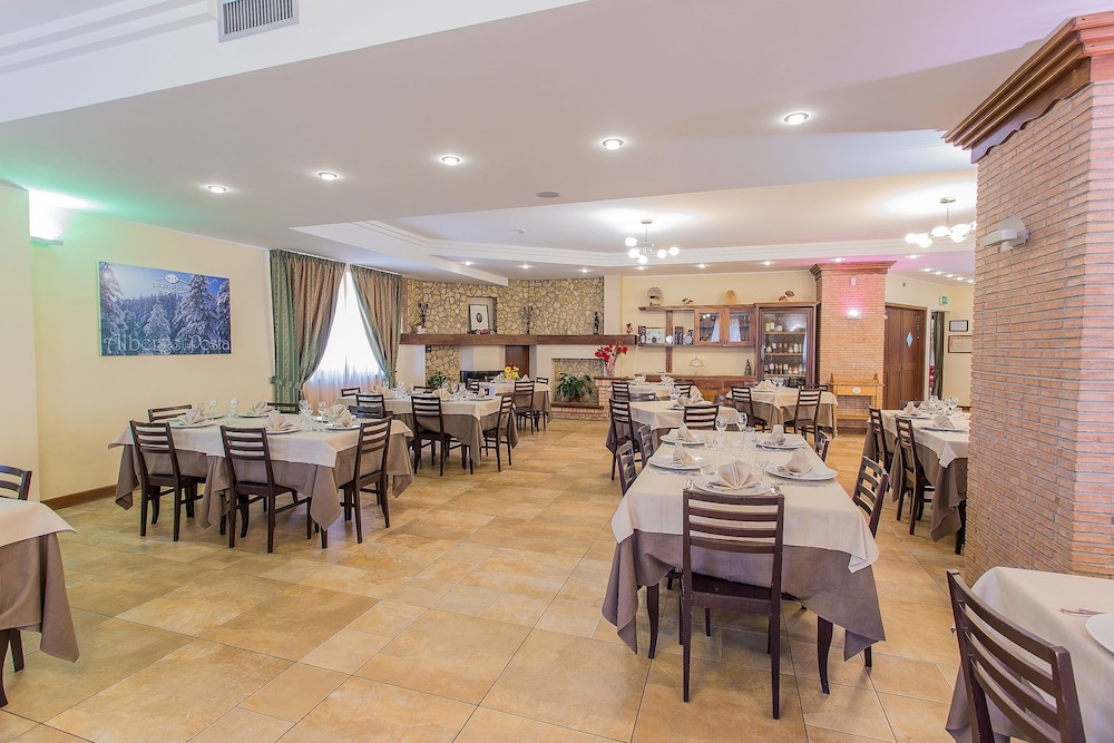 ALBERGO DELLA POSTA 42/53