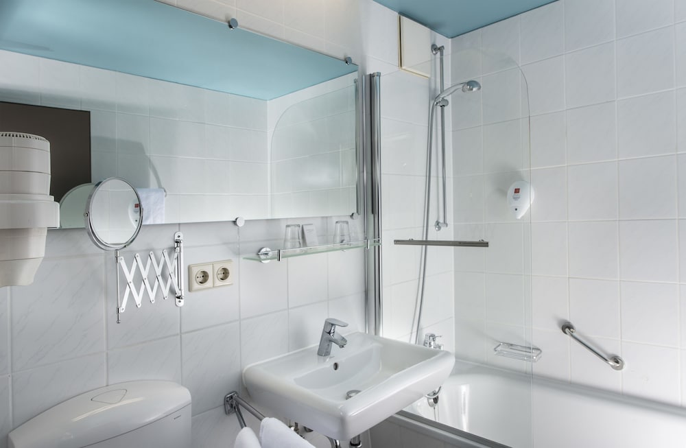 City Hotel Berlin East 24/24