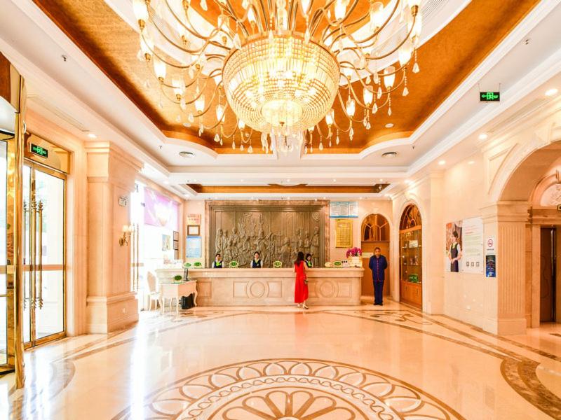 Vienna Hotel (Kunshan Qingyang North Road Wanda) 4/25