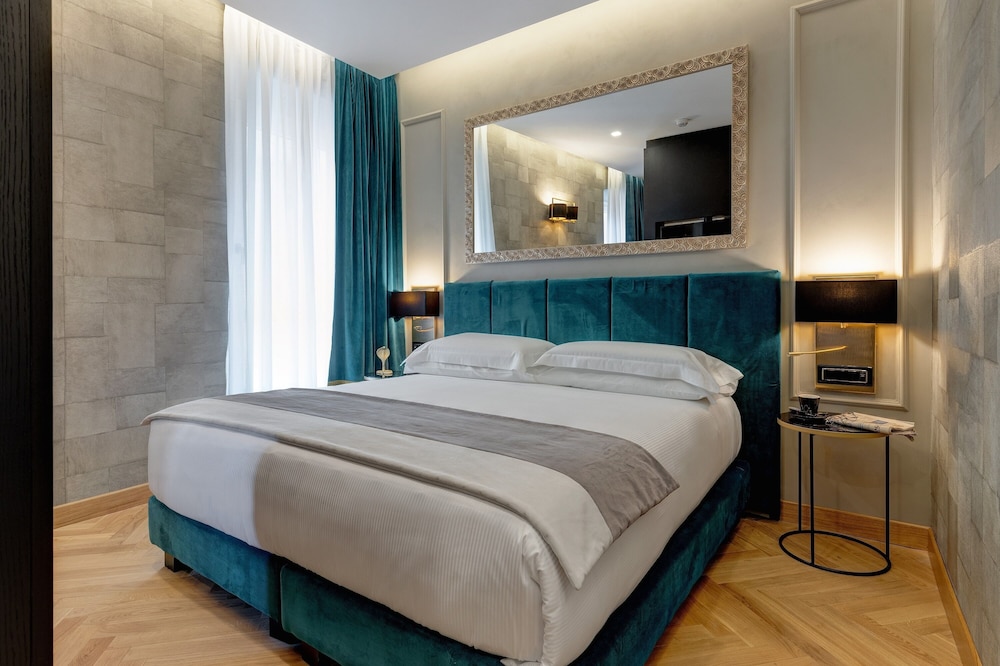 SUPERIOR, DOUBLE BED