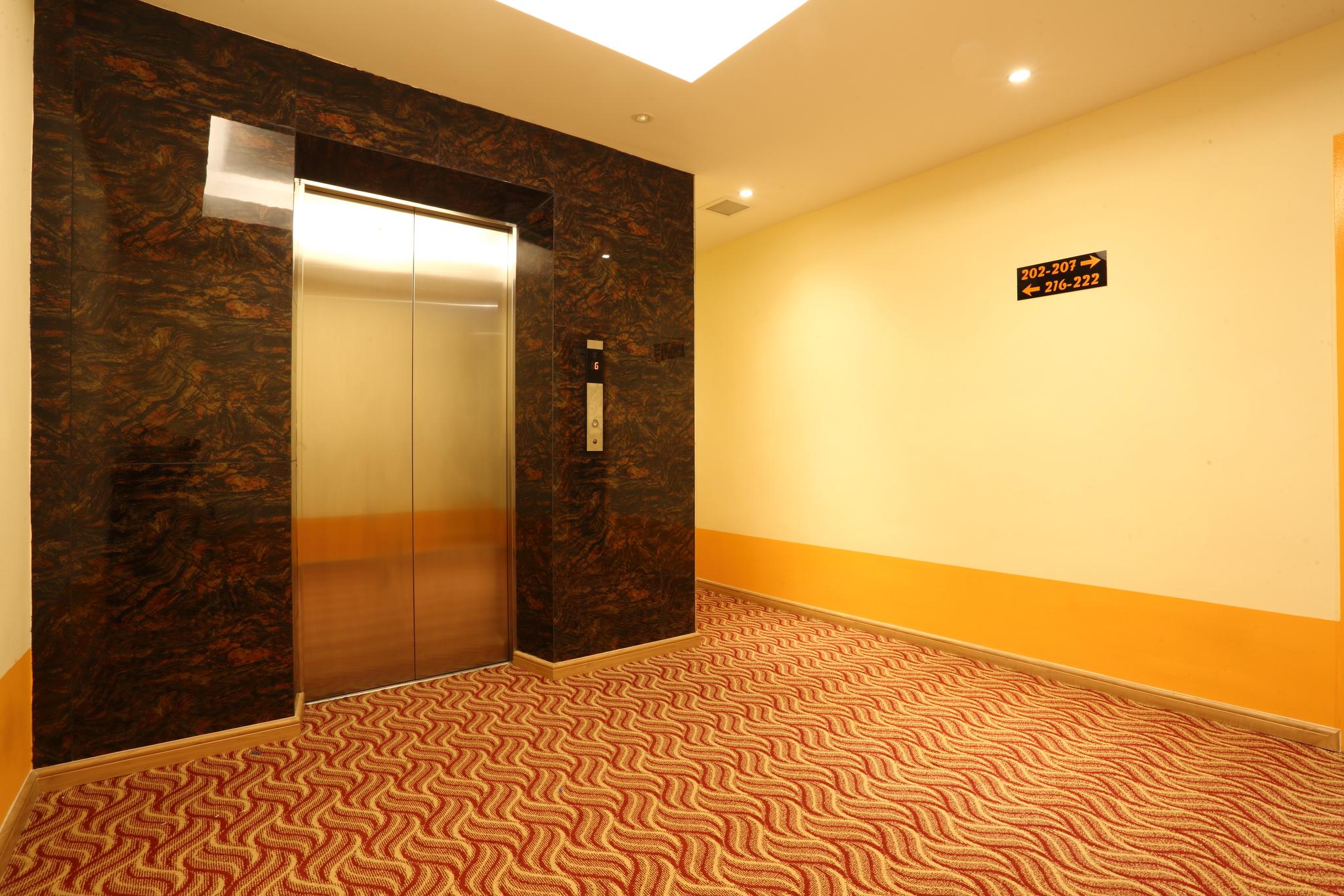 Yee Hotel 25/34
