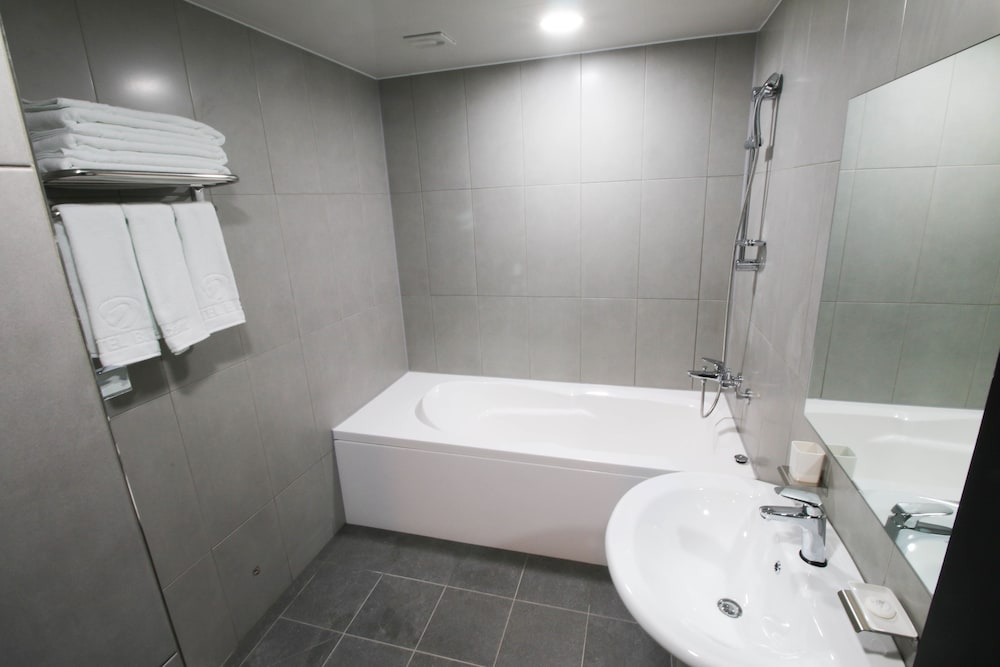 B Cent Hotel 21/58
