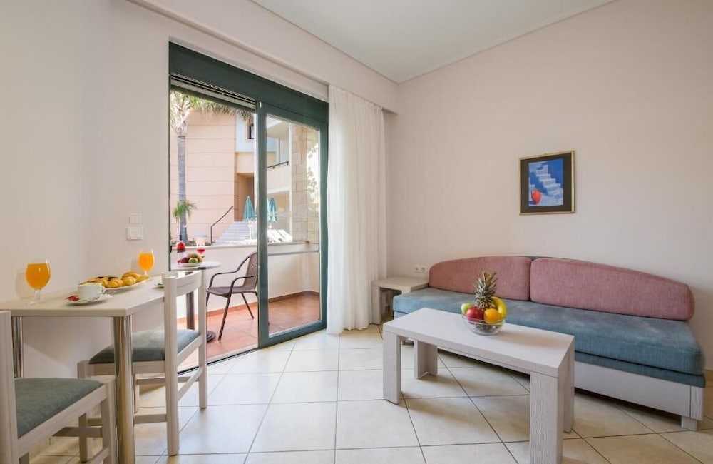 Creta Palm 44/68