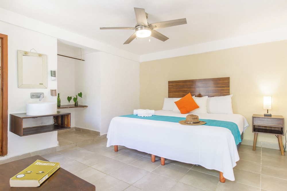 La Diosa Kali Beach Front Hotel 3/50