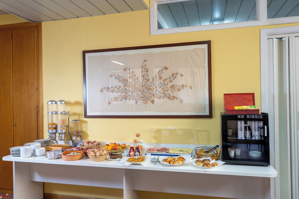 Trasimeno Hotel 6/28