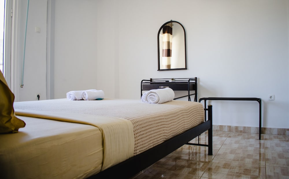 Nikolakakis Rooms Lavrio 29/65
