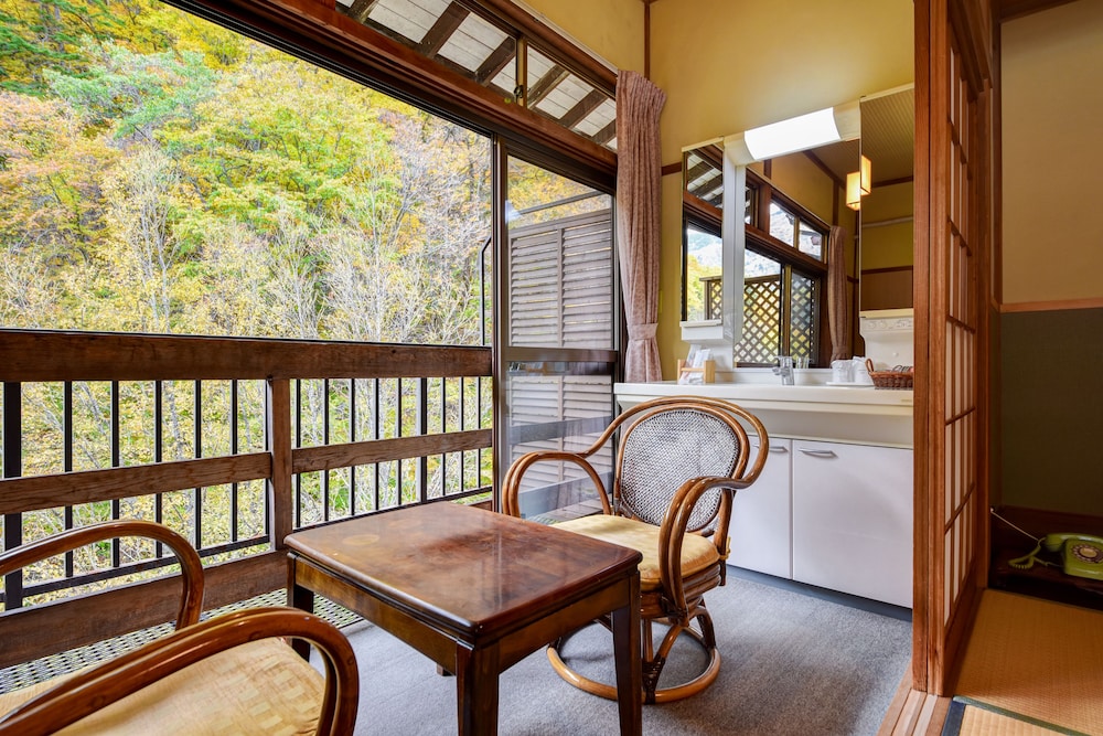 Shirahone Onsen Tsuruya Ryokan 42/50