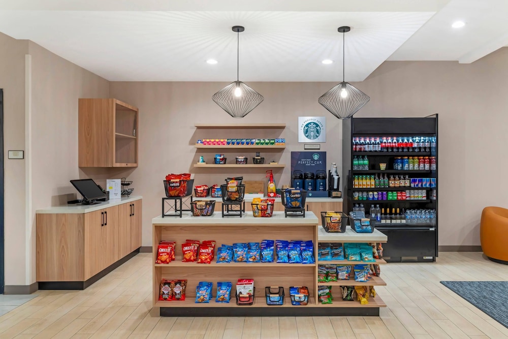 Cambria Hotel Euless - DFW Airport South 33/50