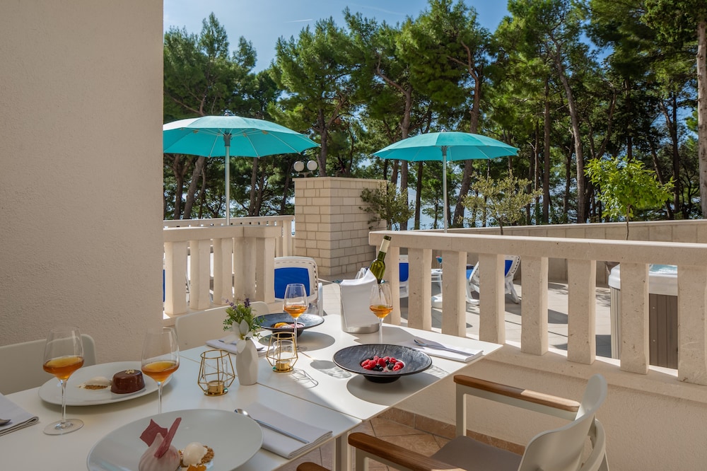 APARTHOTEL TAMARIS 54/74