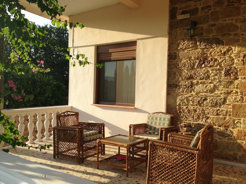 VOULAMANDIS HOUSE 45/72