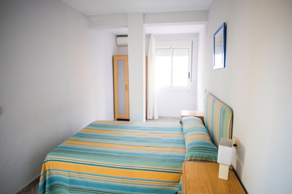 Hostal Alba 12/50