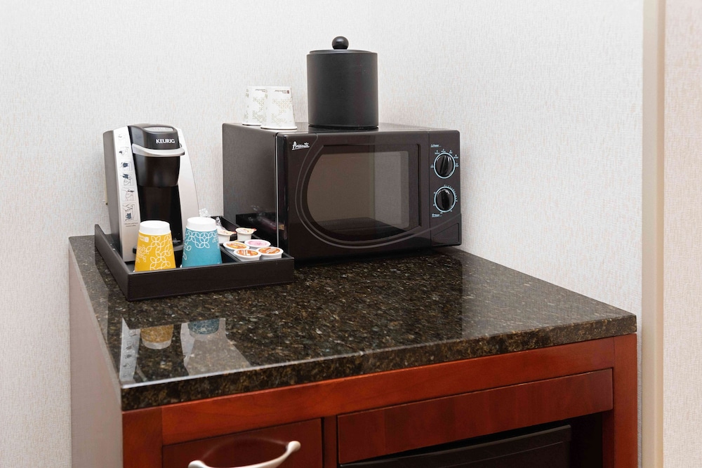 Hilton Garden Inn Bloomington, IN 33/78