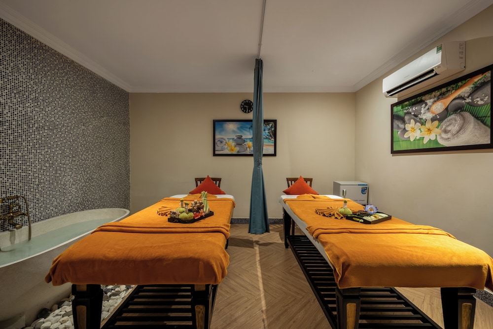 Hoi An Blue Sky Boutique Spa 60/75