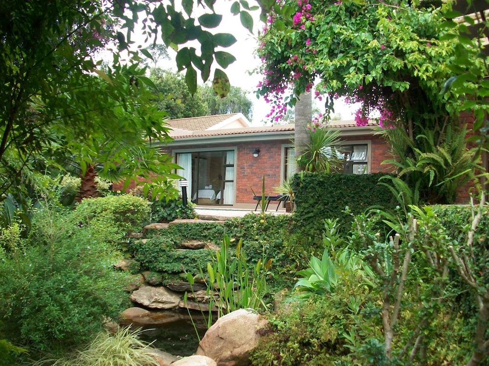Aziza Guesthouse 26/36