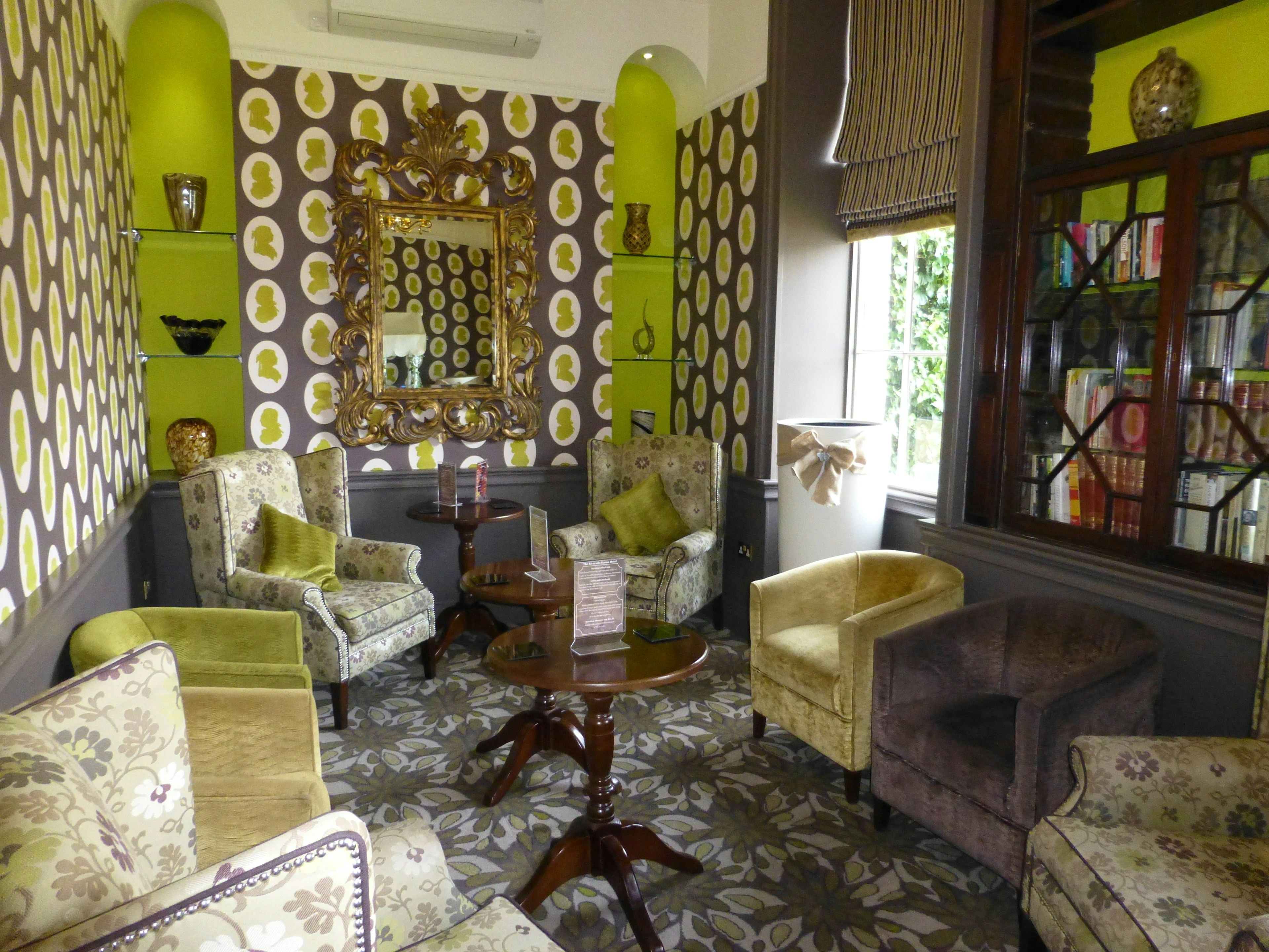The Riverside House Hotel 4/11