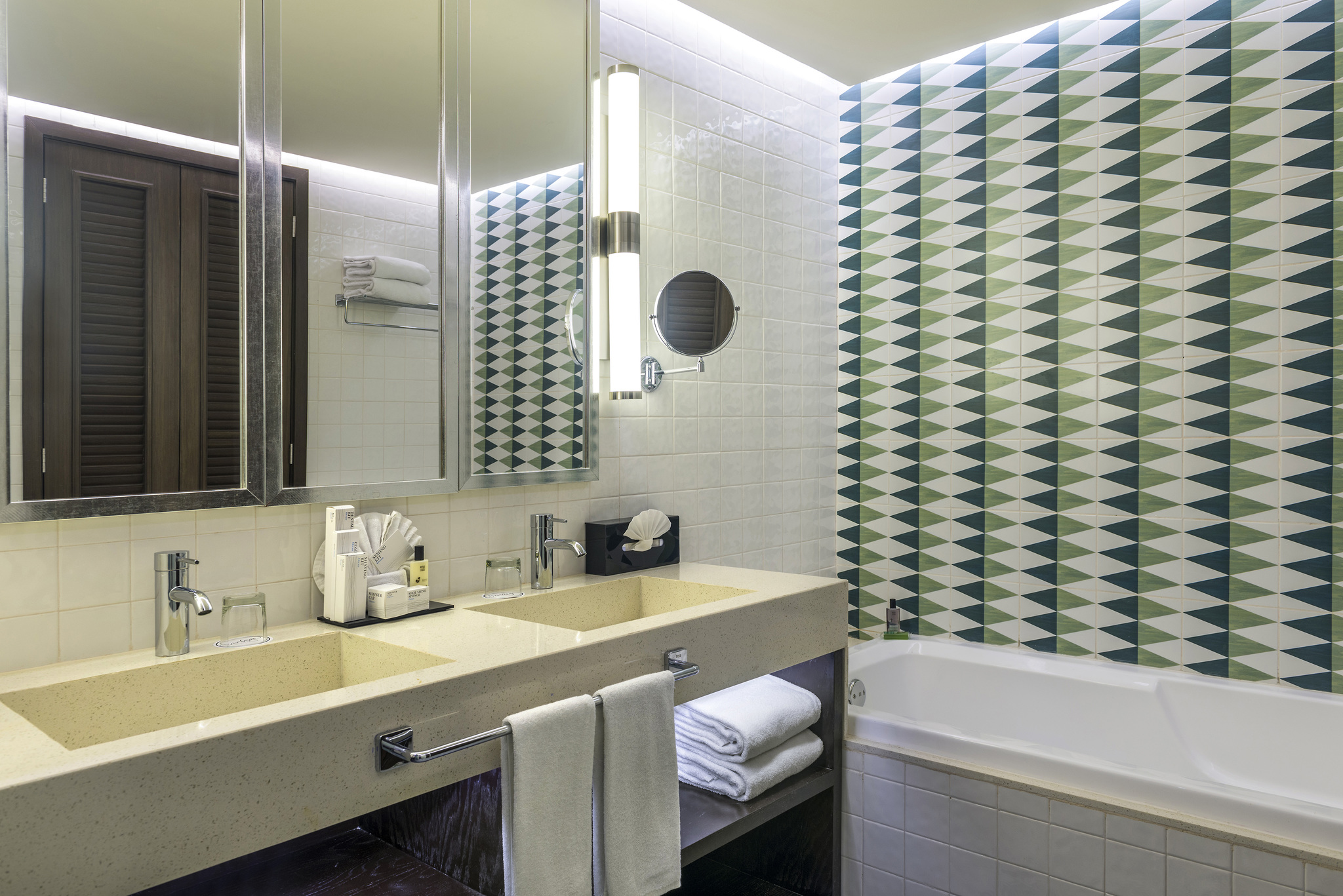Privilege Junior Suite Swim Up