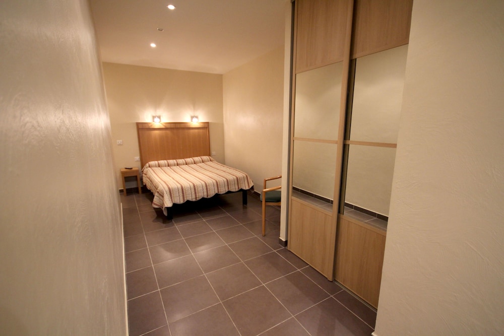 Le Florian Hotel 29/47