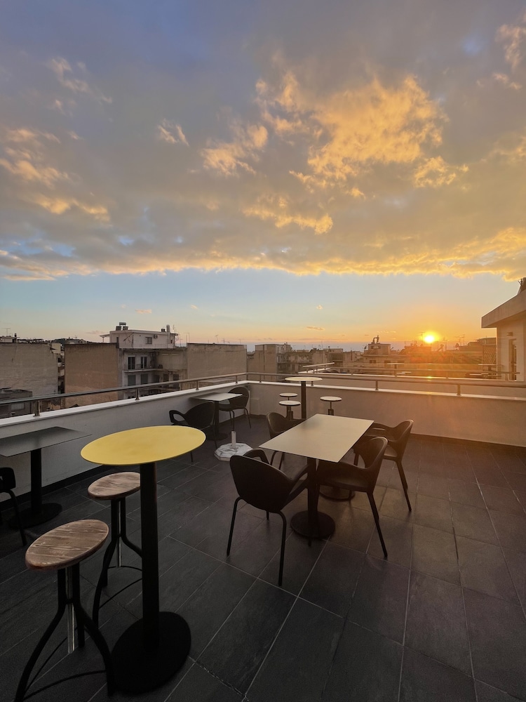 Acropolis Plaza Smart Hotel 46/50
