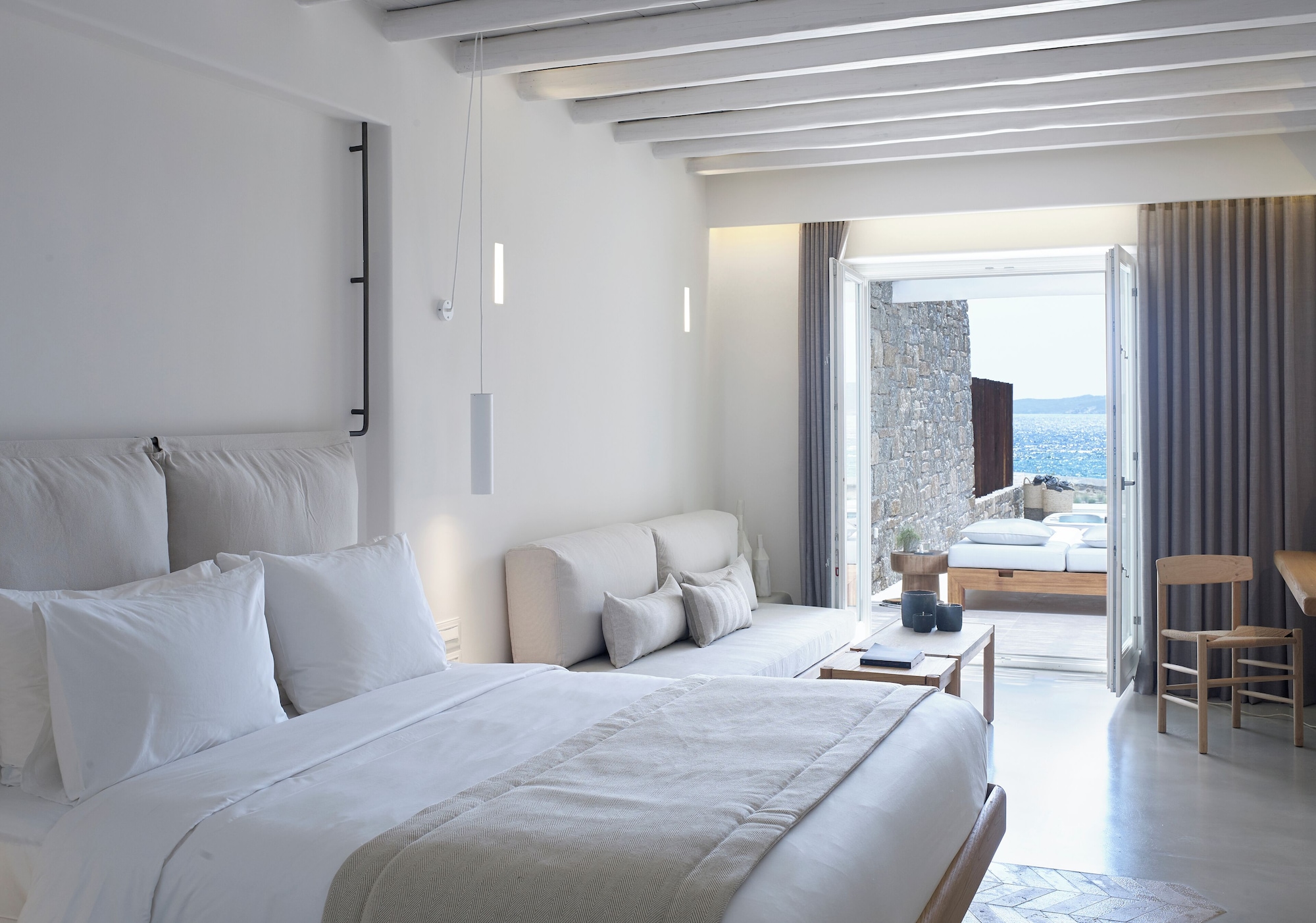 COAST, SUITE, BEACH FRONT, JETTED TUB