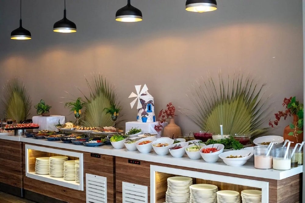 MAIA Luxury Beach Hotel & Spa 5/50