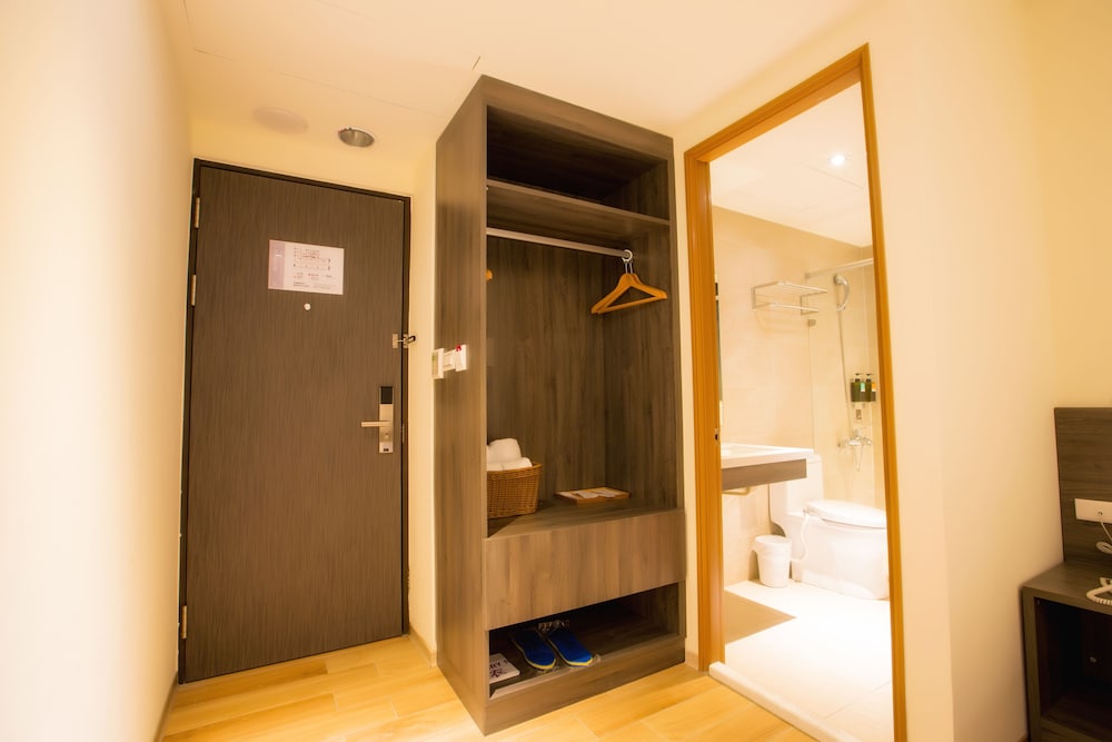Fangliao Hotel 12/65