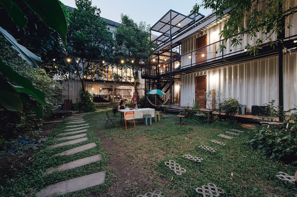 The Yard Hostel 42/50