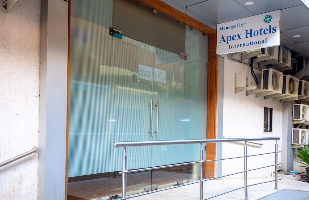 Hotel Apex International 3/44