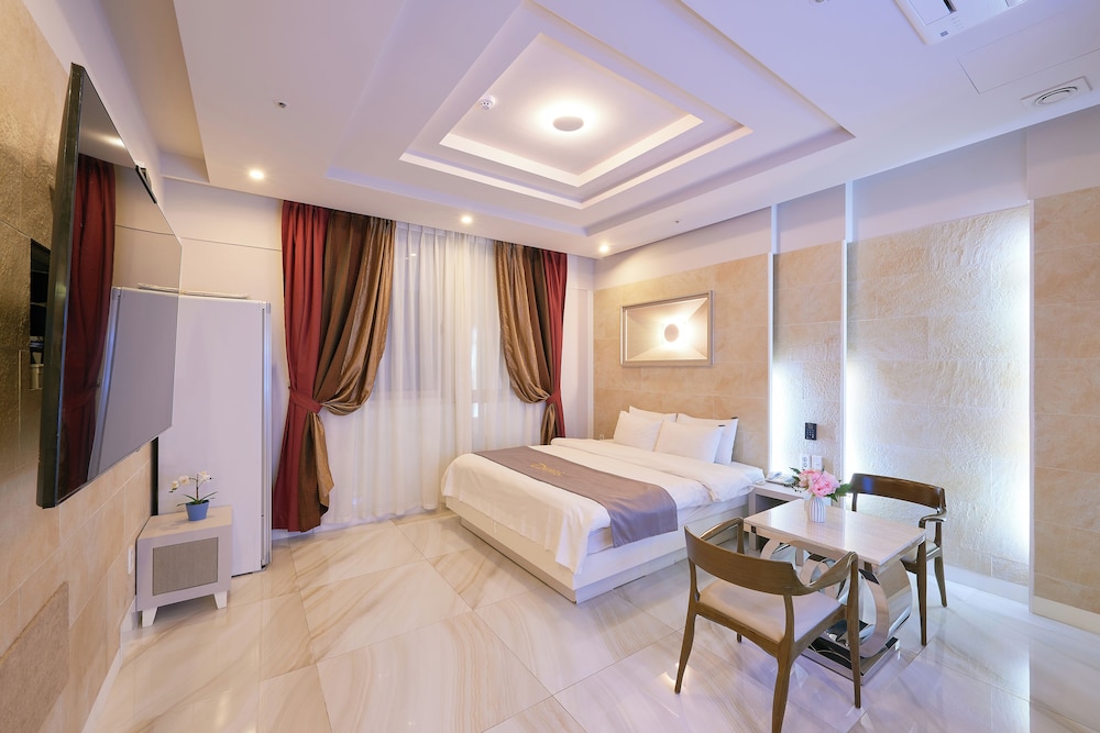 Dubai Hotel Gwangju 22/44