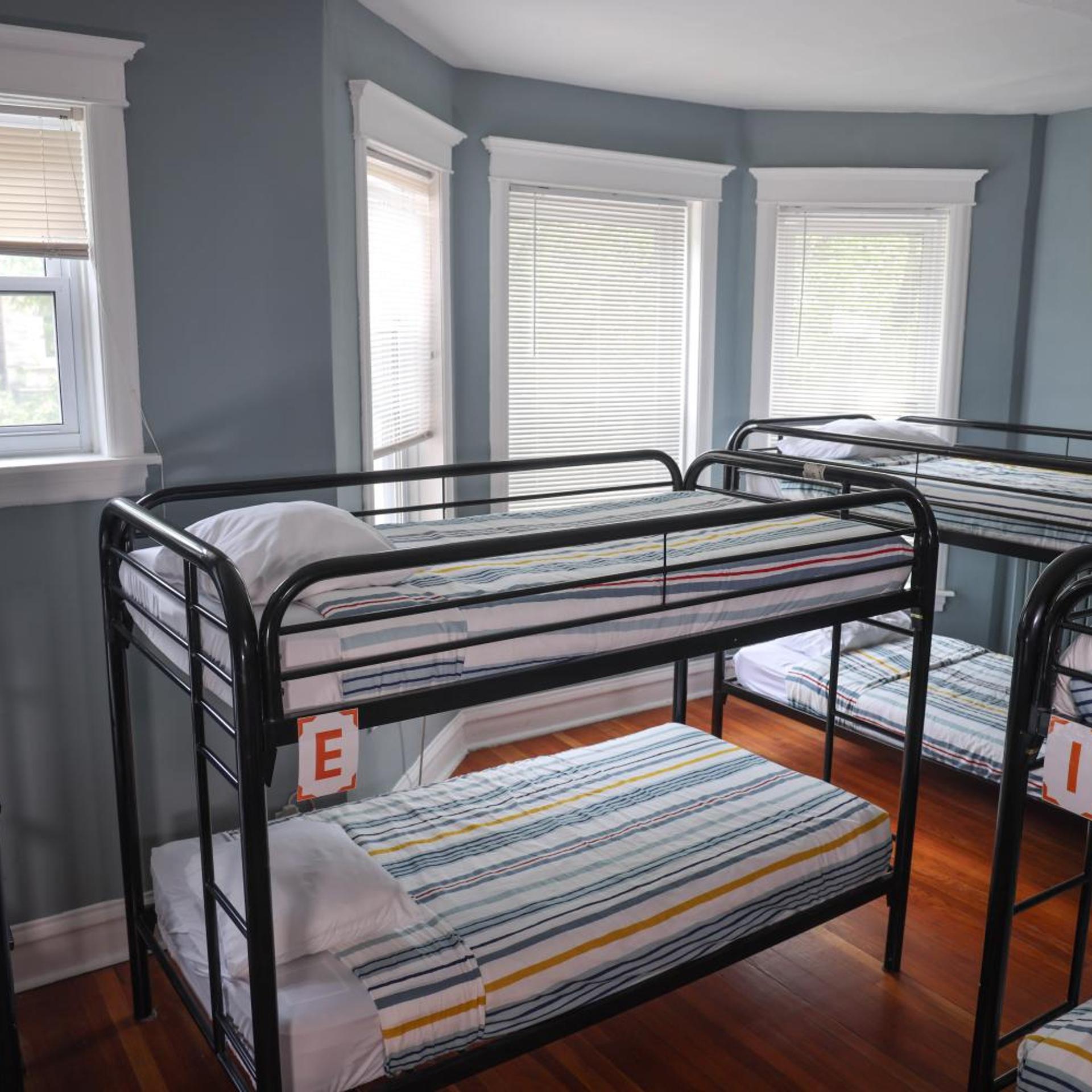 Wrigley Hostel - Adults Only 43/48