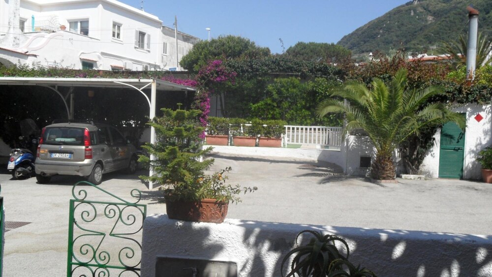 Hotel Villa Mena 49/50