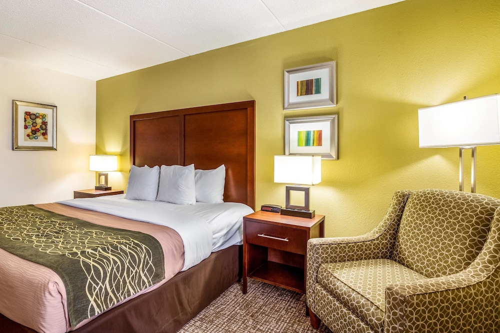 Comfort Inn Newport News VA 17/30
