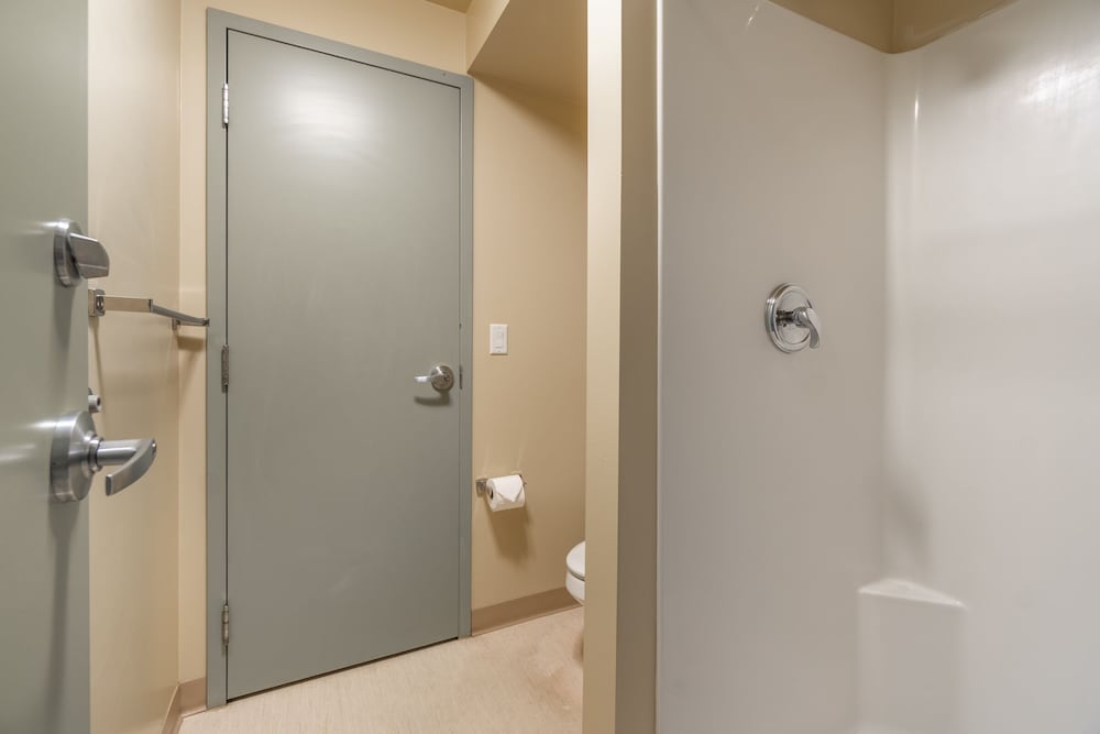 Vancouver Island University Residences 10/39