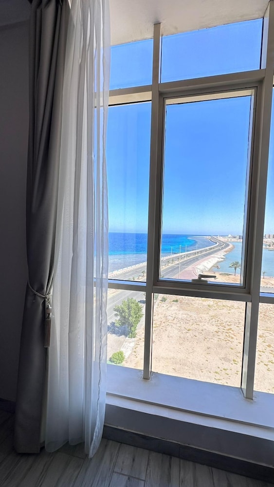 فندق سي فيو(SEAVIEW HOTEL) 61/74