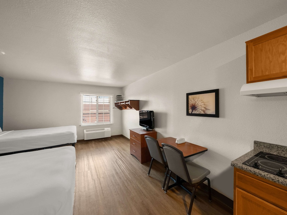 WoodSpring Suites Rockwall-East Dallas 31/43