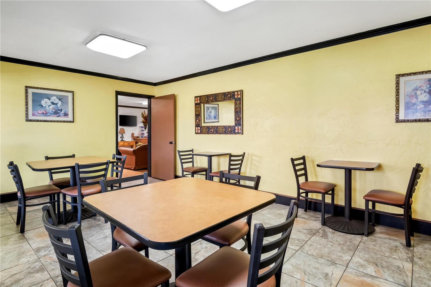 Americas Best Value Inn Midlothian Cedar Hill 23/31
