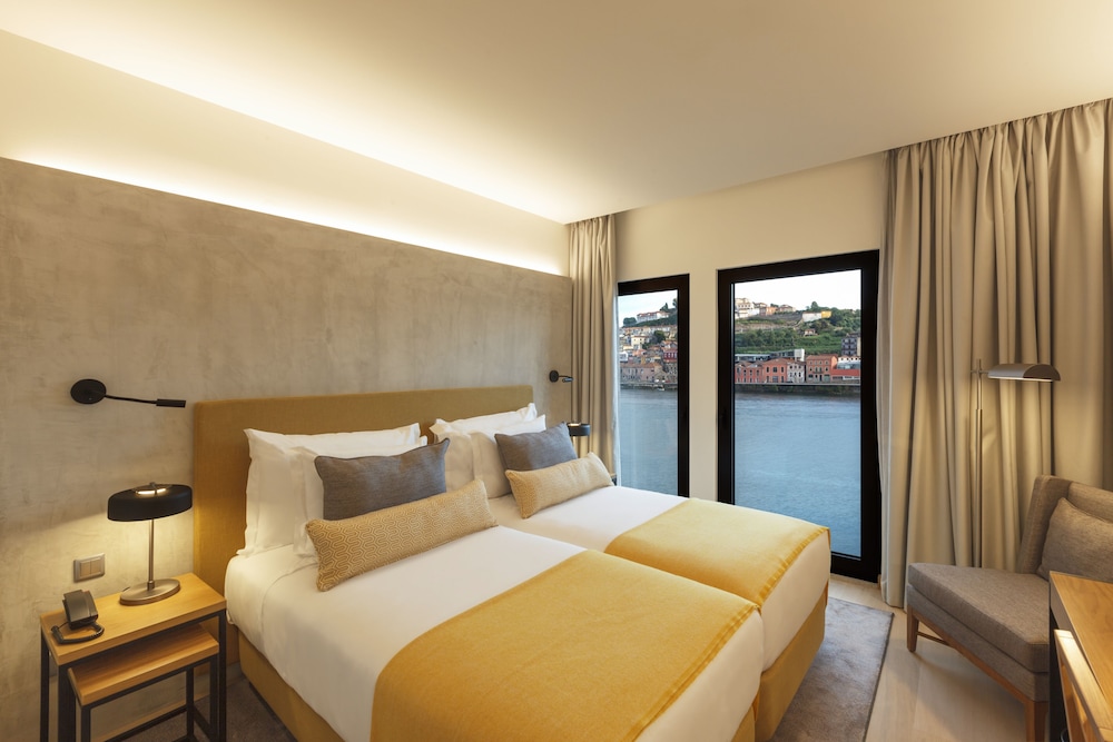 NEYA Porto Hotel 9/56