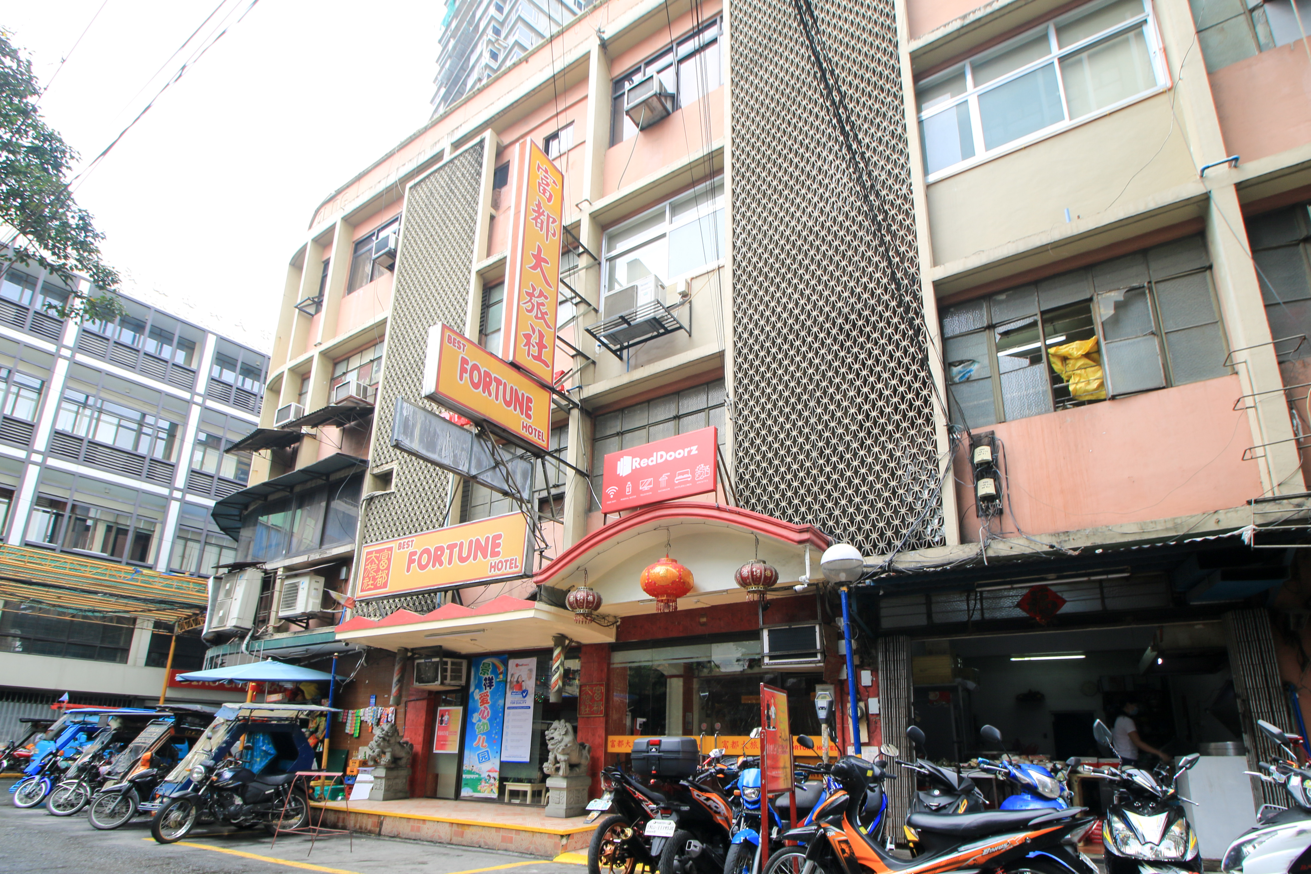 RedDoorz Plus @ Chinatown Binondo 23/26