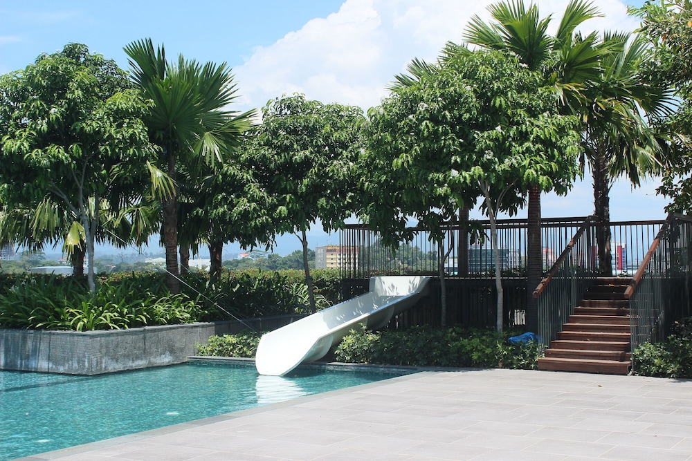 Sunset & Seaview Vacation Condo City Centre @ IMAGO Shopping Mall 44/52