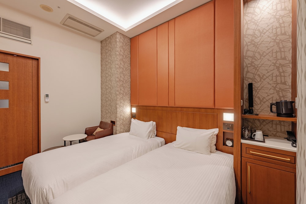 VILLA, TWIN BEDS
