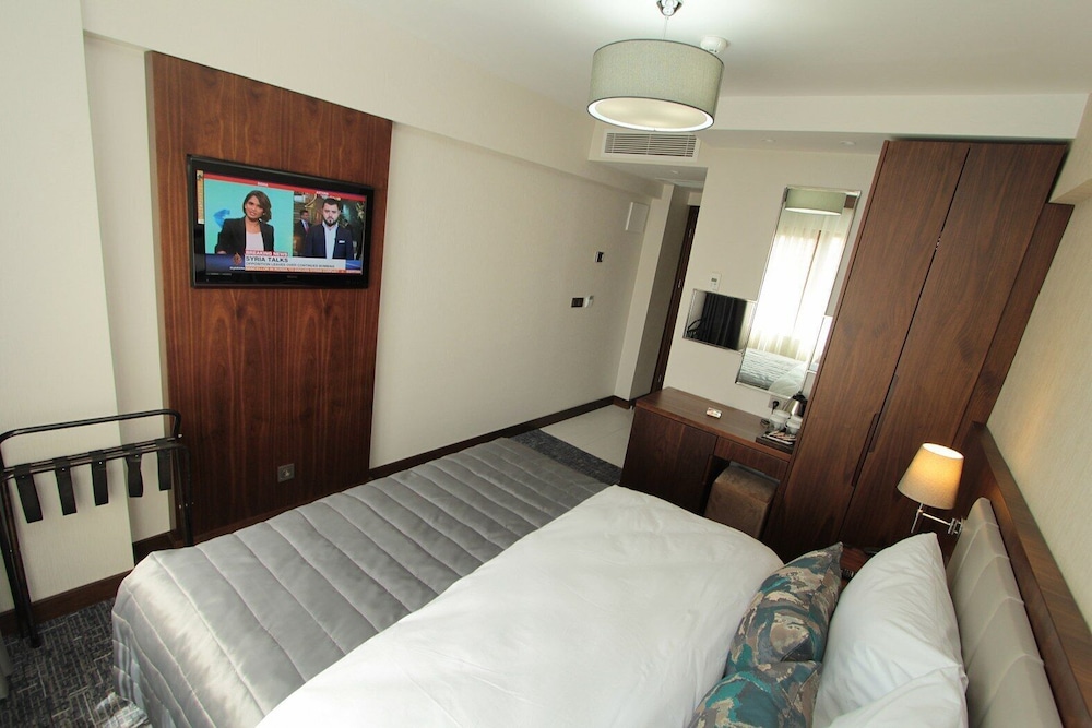 COMFORT, DOUBLE BED