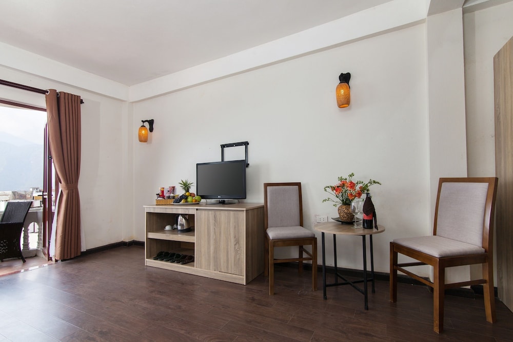 Chapa Dew Boutique Hotel 45/55