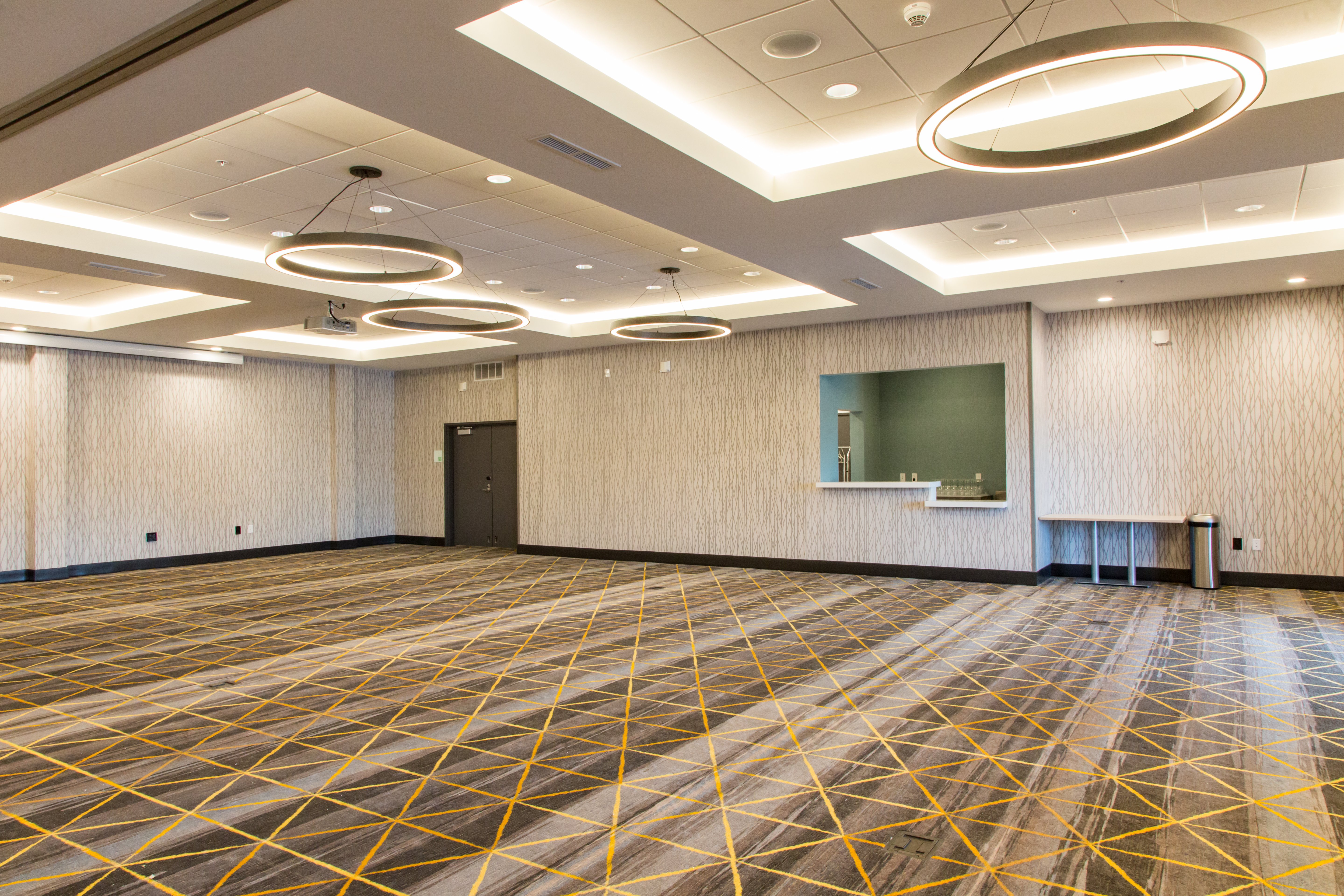 Holiday Inn & Suites Mount Pleasant 59/64