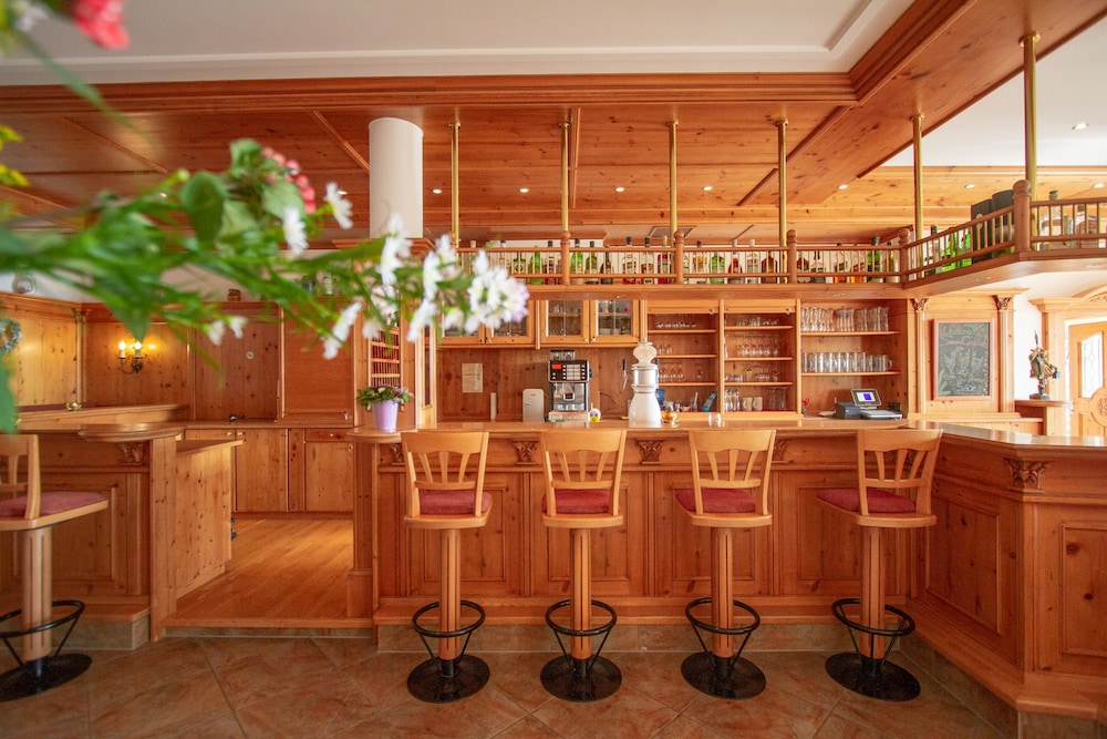 Glasl's Landhotel 41/50