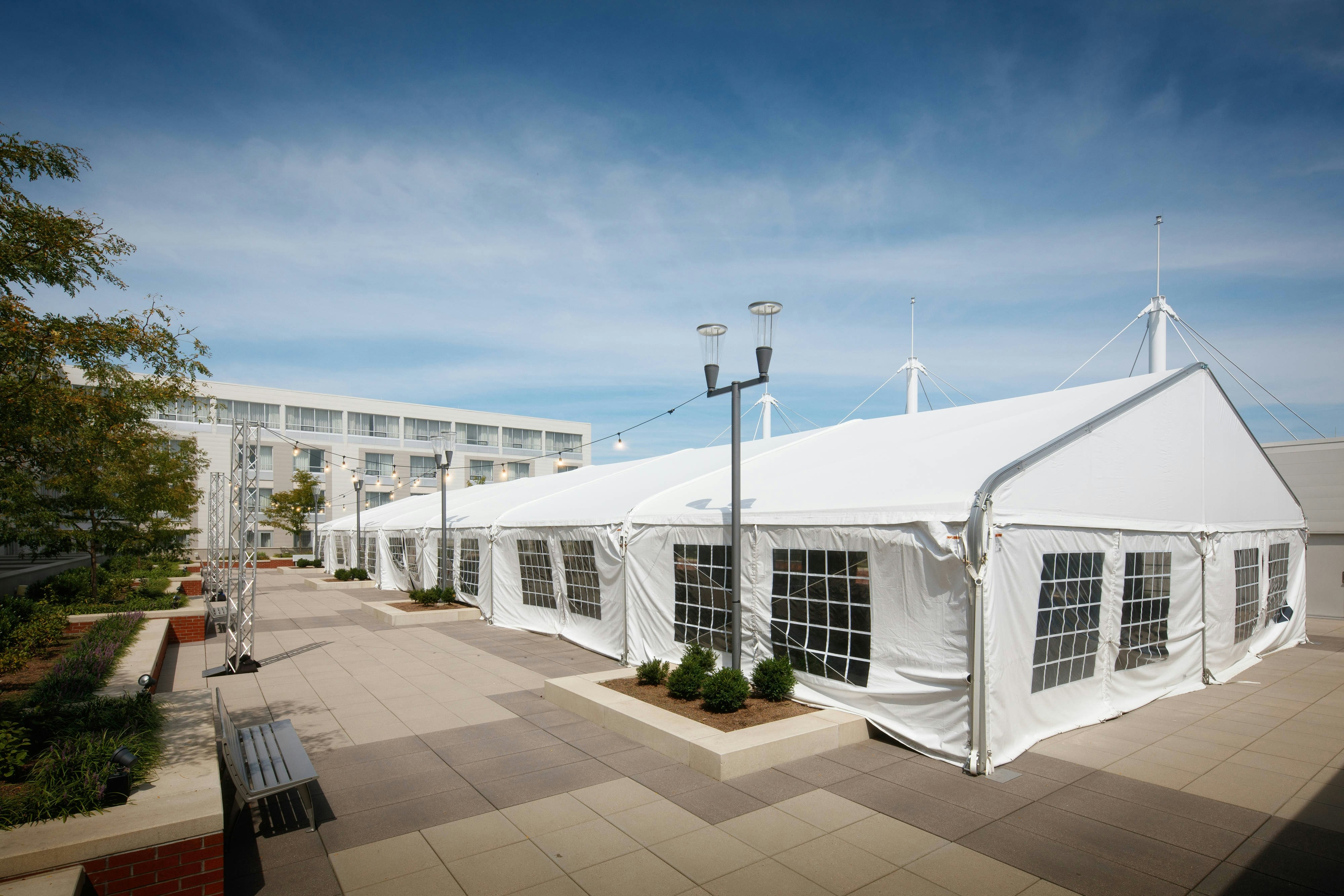 Courtyard Erie Bayfront 6/65