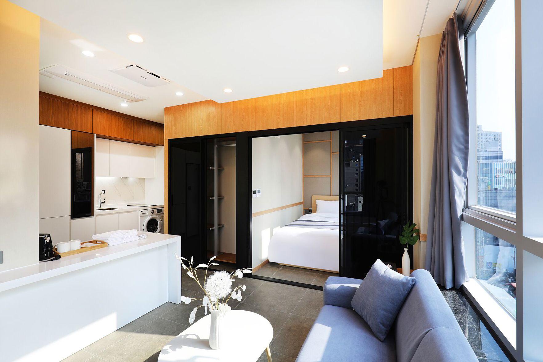 Royal, Double Bed, No Parking