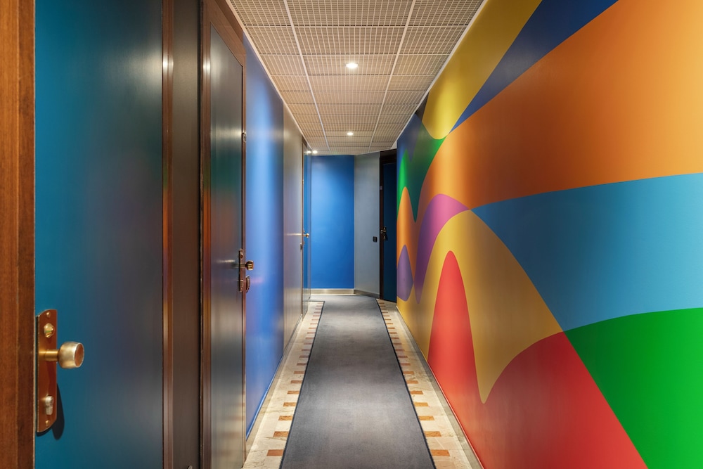 Mediolanum Hotel 65/71