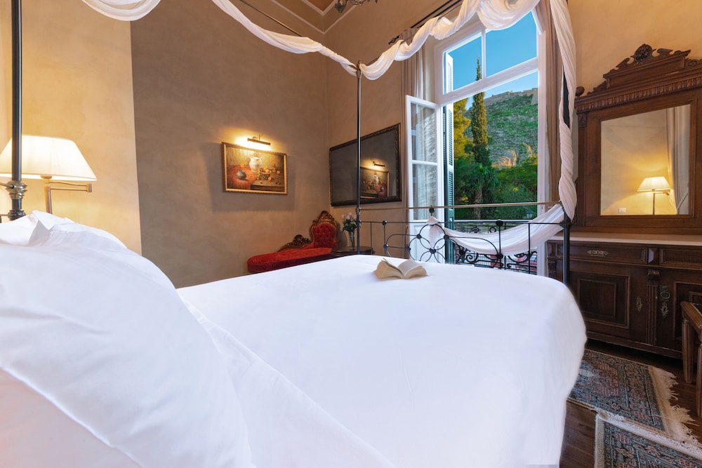 Nafsimedon Hotel 15/48