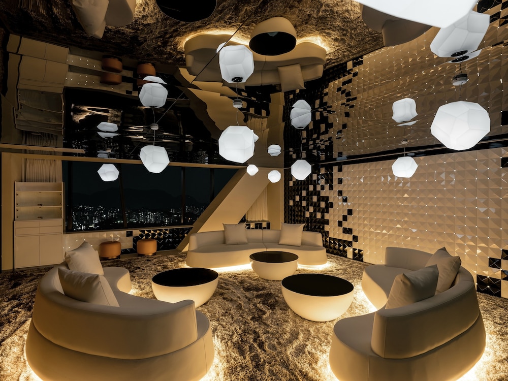 Novotel Suites Ambassador Seoul Yongsan 57/64