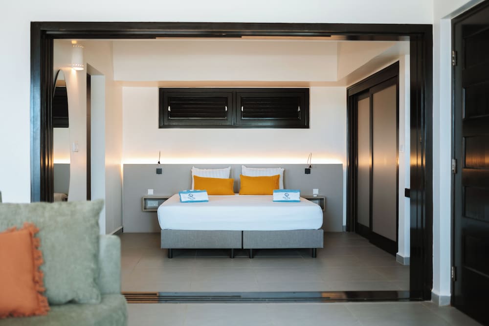 2 Bedrooms, Garden, Apartment, King and Twin Beds