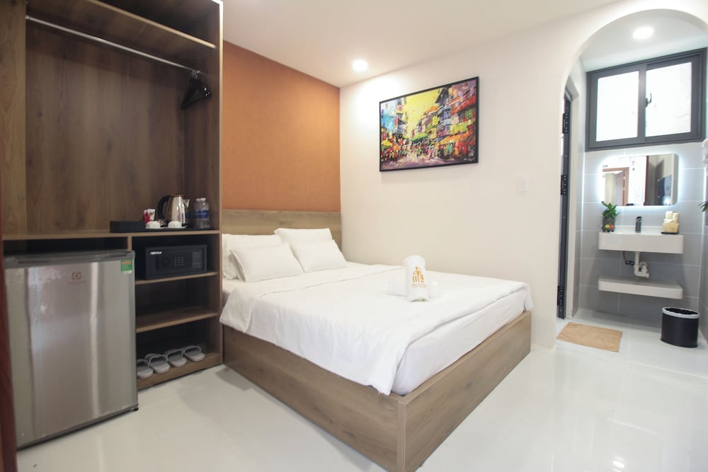 De Lustora Hotel & Apartment - District 1, HCM. 9/35